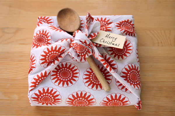 Tea Towel Gift Wrapping